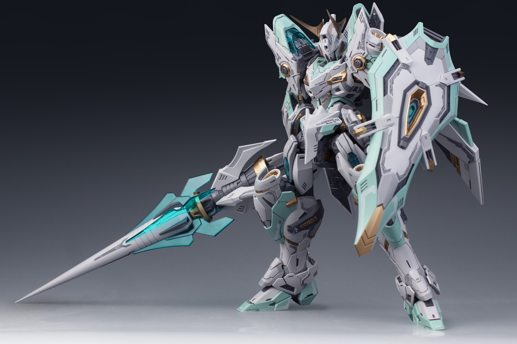 Emperor Series YR-04 Particle Awakening Armament F.P.A.A. Fire Lord 1/100 Scale Model Kit